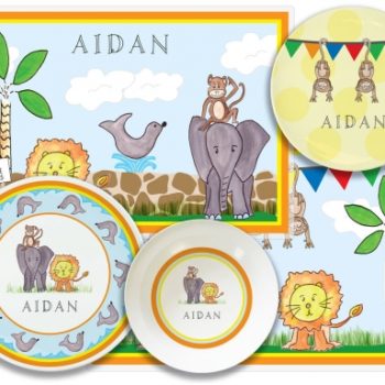 Zoo animals meal time separates