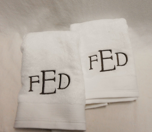 Monogrammed hand towel set - Image 2