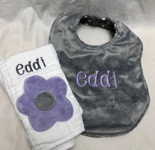 Applique bib and burp cloth set - lavender flower - out of stock - Image 2