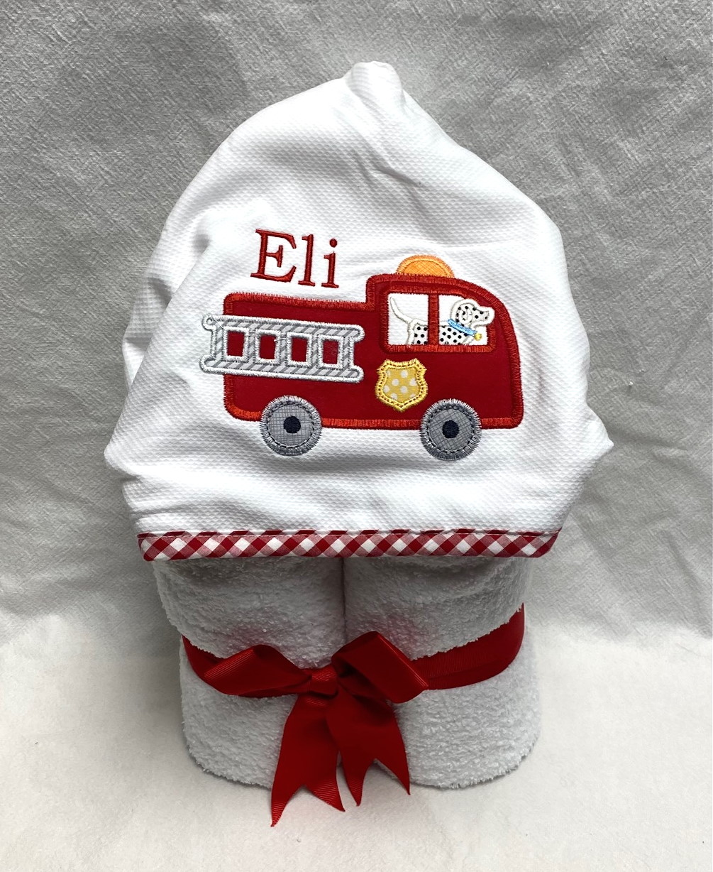 3 Marthas fire truck hooded towel - Image 2