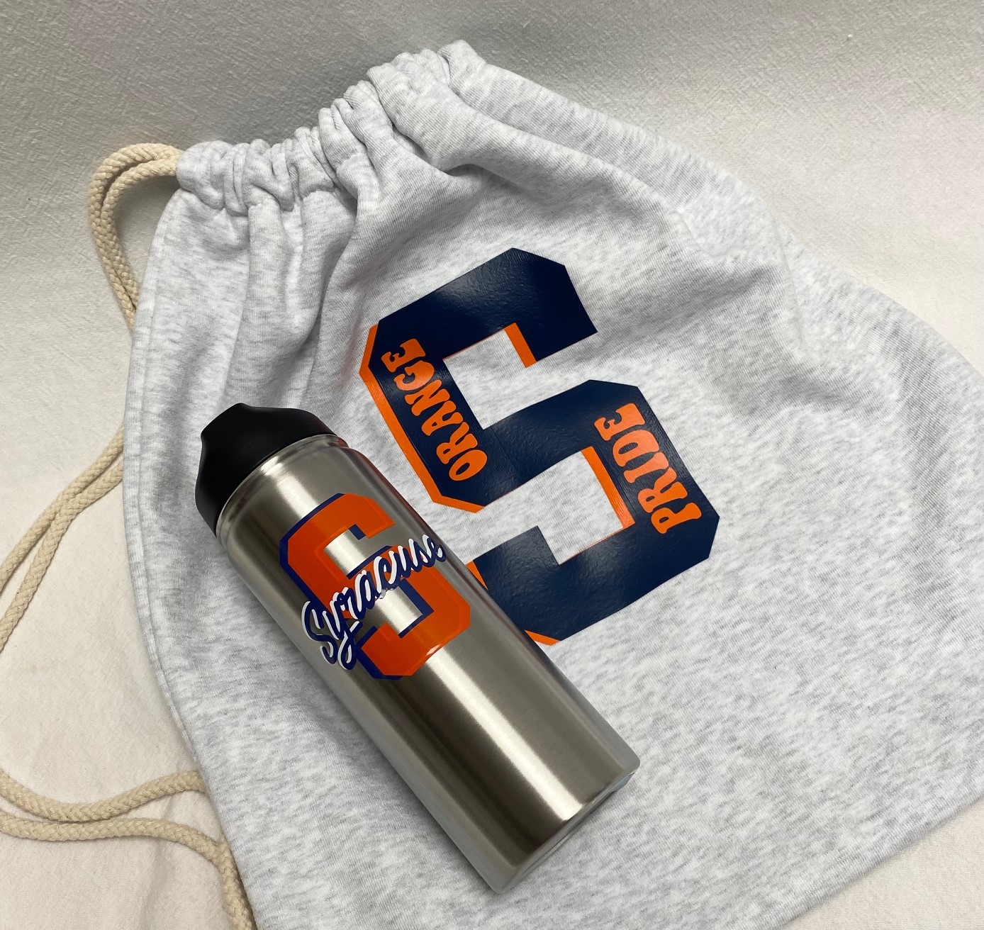 Gift set - Drawstring sweatshirt bag and tumbler - Image 2