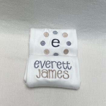 Burp cloth embroidered set - grey neutrals